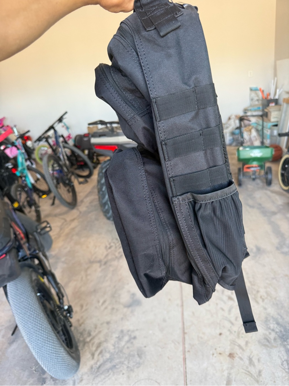 Black 2POOD Backpack with Front Pouch - Picture 2 of 4